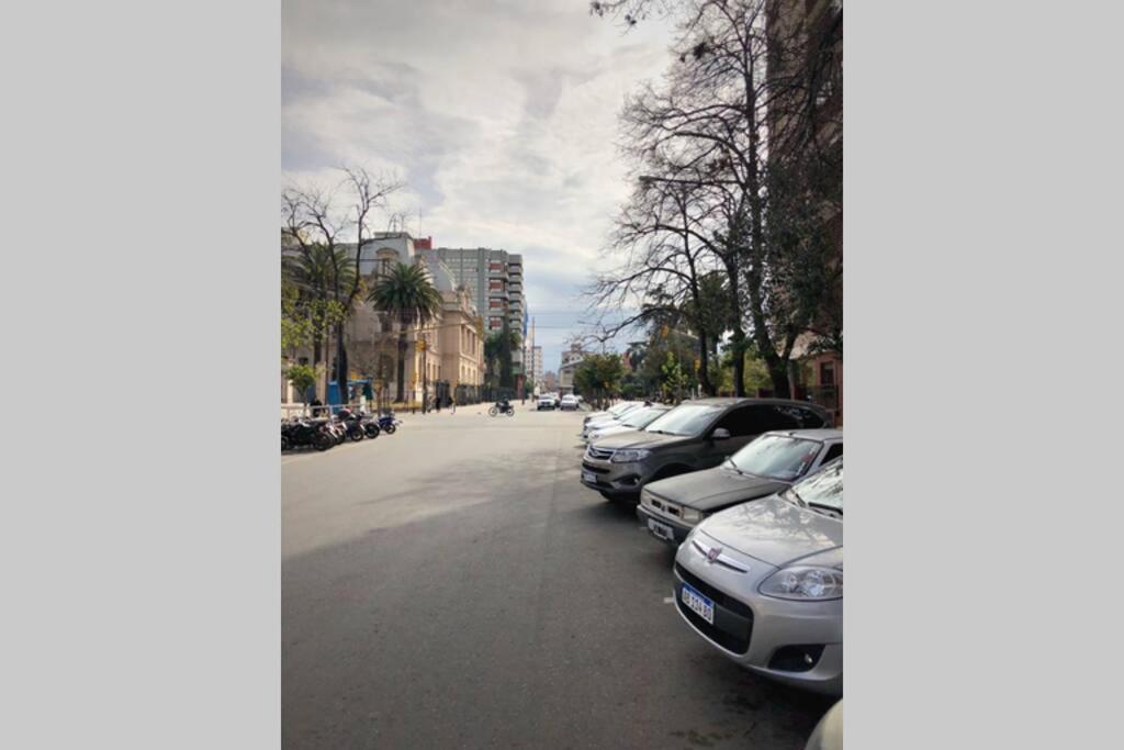 Appartamento Departamento Céntrico a metros de Plaza Belgrano San Salvador de Jujuy Esterno foto